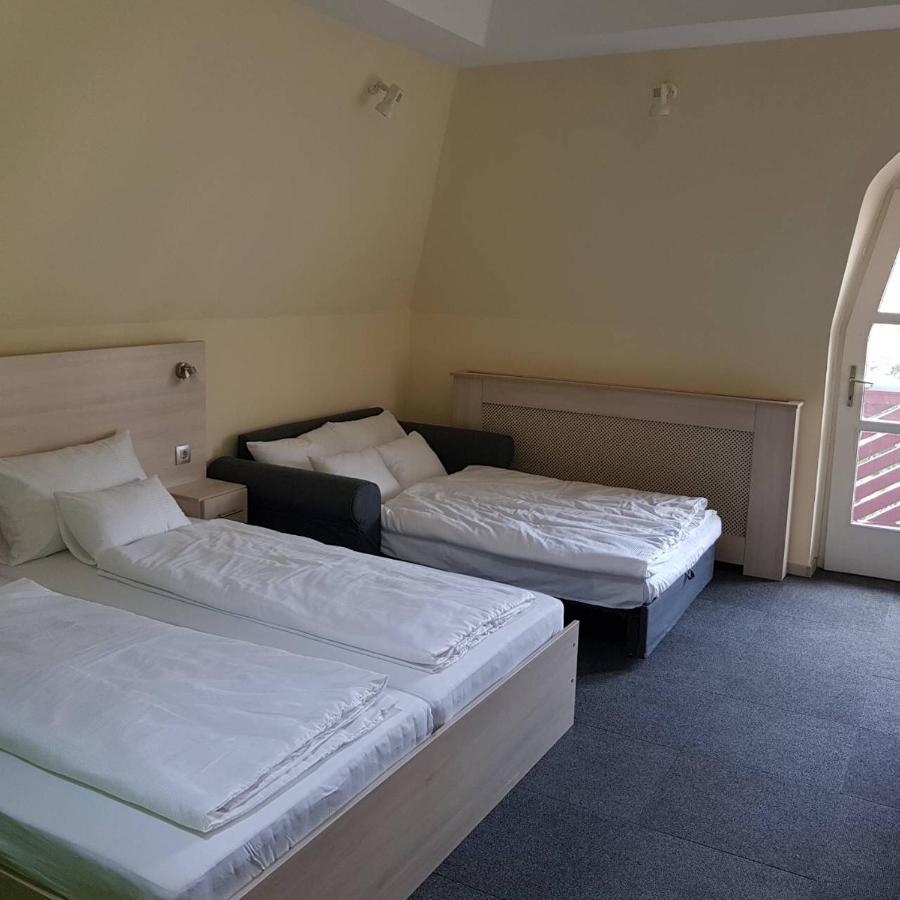 Grantek Üdülőház Balatonlelle Exterior foto