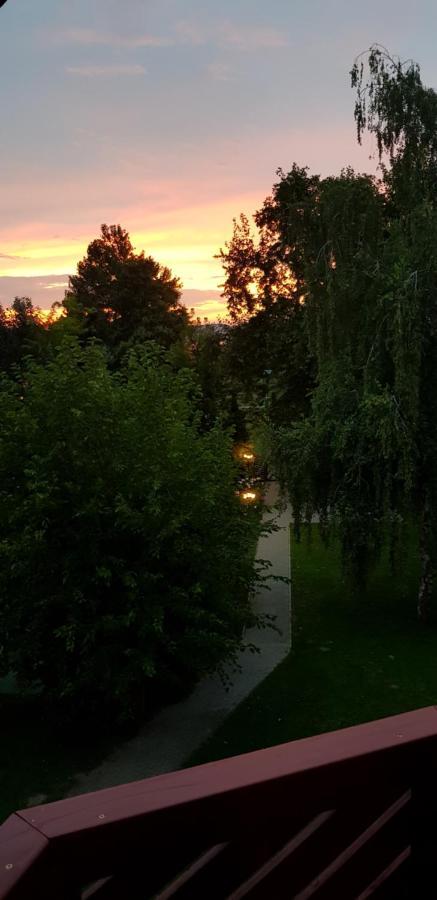 Grantek Üdülőház Balatonlelle Exterior foto